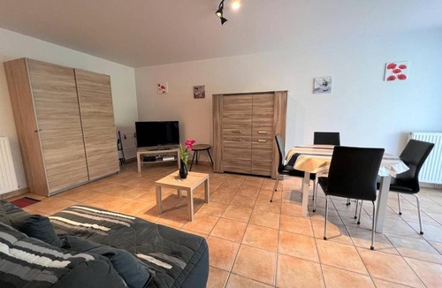 Cambo-les-Bains Apartment | T2 à Cambo-les-Bains avec parking et internet - FR-1-495-57