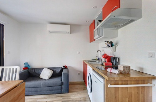 Salies-de-Bearn Apartment | T2 Antipuyou Apartment – Private Terrace, Wi-Fi & Air Conditioning