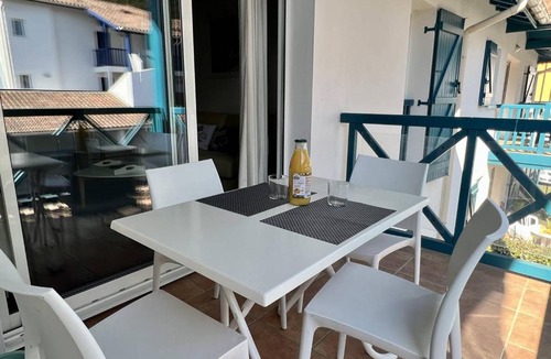Cambo-les-Bains Apartment | T2 confortable à Cambo avec piscine et parking - FR-1-495-82