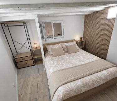 Montlucon Apartment | T2 cosy au cœur du centre historique de Montluçon gare à 15 min à pied