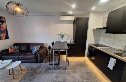 Moulin a Vent Apartment | T2 Cosy romantic, balcon,clim, parking gratuit