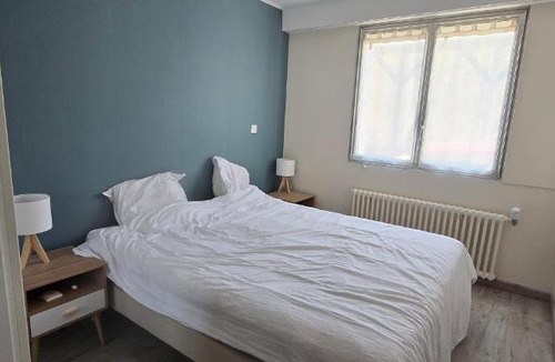 Sainte-Savine Apartment | T2 Cozy Jardin privé & Parking Inclus