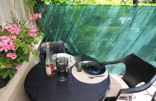 Saint-Honore-les-Bains Apartment | T2 single-storey (no works) with terrace-2 persons