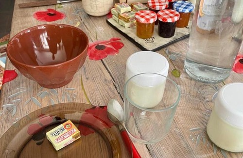 Bellevue-la-Montagne Bed & Breakfast | TABLE D'HOTES chez Dany Maomaow et Garfield