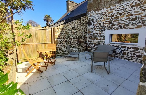 Plouha House | TatîeMamîe, gîte Tata Jacqueline : grand gîte rénové proche mer, Bretagne