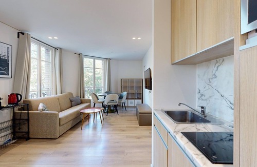 Quartier de la Salpetriere Apartment | TBS 30 - Elegant apartment in Paris