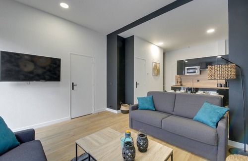 Quartier de la Maison-Blanche Apartment | TBS 65 - Charming and elegant apartment