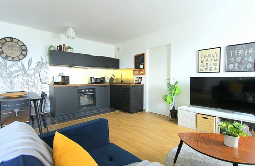 Serris Apartment | TERA1 ~ Disneyland apartment ~ Parking/Wifi