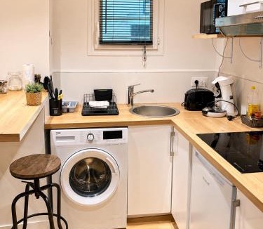 La Rochelle Apartment | TERRA Studio cosy et calme proche du centre avec parking TV et Wifi