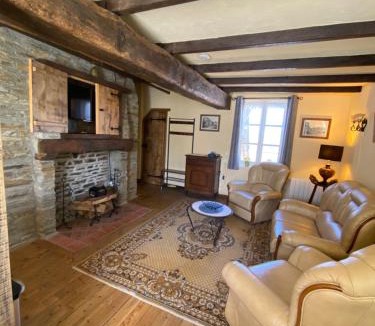 Notre-Dame-du-Touchet House | The Bell`s End Cottage