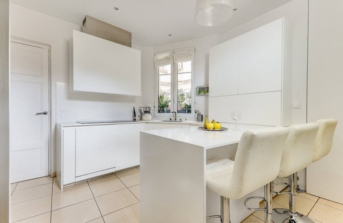 Neuilly-sur-Seine Apartment | The Bridge - Neuilly - by Mon Petit Faré