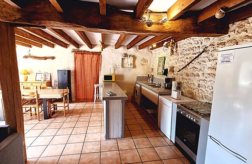 Saint-Just-Luzac House | The Cellar. 3-bedroom house