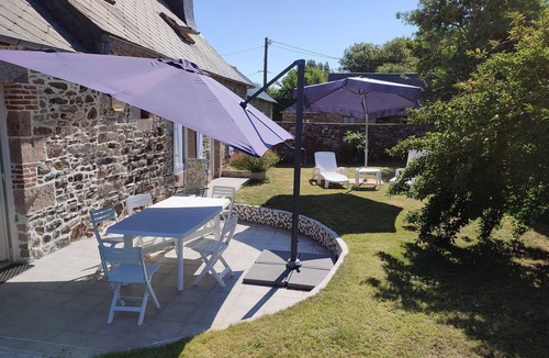 Quemper-Guezennec House | The charm of the Breton countryside