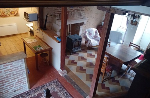 Le Menoux House | The Hedgehog Cottage. Charming and Comfortable Cottage.