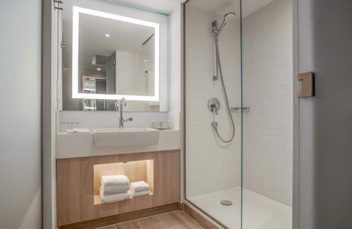 Le Mesnil-Amelot Hotel | The Jangle Hotel - Paris - Charles de Gaulle - Airport