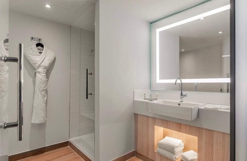 Le Mesnil-Amelot Hotel | The Jangle Hotel - Paris - Charles de Gaulle - Airport