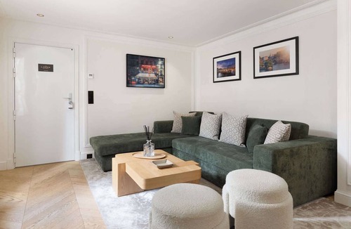Saint-Germain-des-Pres Apartment | The Lander - Serviced 2BR/2BA - Saint Germain