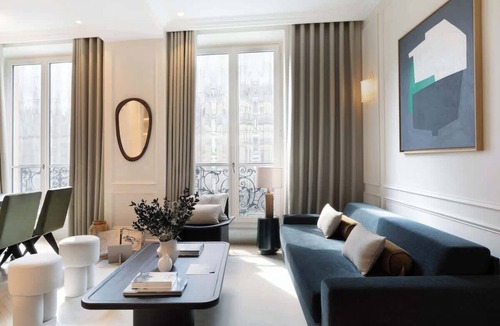 Les Halles Apartment | The Lander - Serviced 2BR/2BA - Louvre-Rivoli V