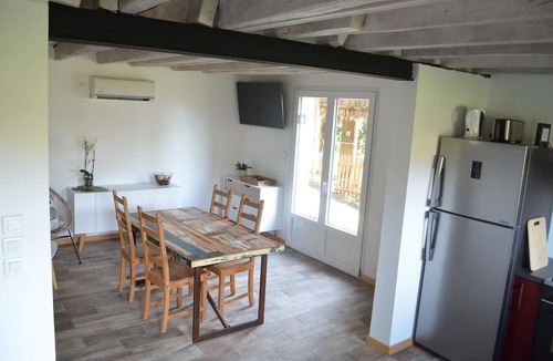 Salles House | The Logis du Val, comfort and calm family.