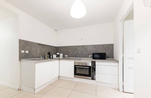 Moret-sur-Loing Apartment | The Loing Ramparts
