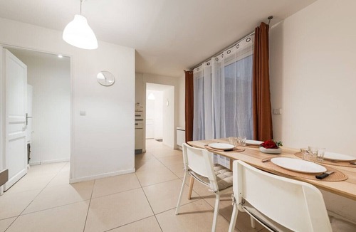 Moret-sur-Loing Apartment | The Loing Ramparts