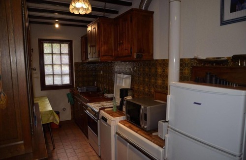 Villeneuve House | The Parrot in Margeride