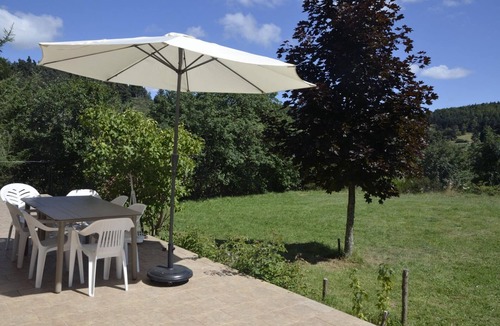 Villeneuve House | The Parrot in Margeride