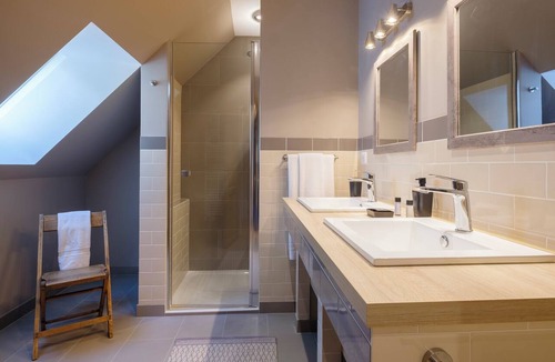 Tendu House | The Prunget Estate