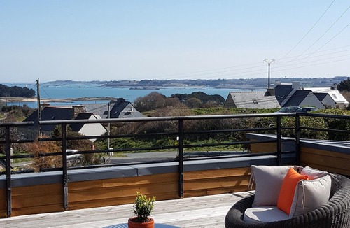 Plougrescant Villa | The `Villa Des Îles' (Villa of the Isles)