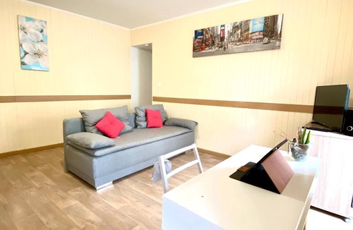 Rive Droite Apartment | The whole loc -Beautiful Bright Apartment -*WIFI 6*-