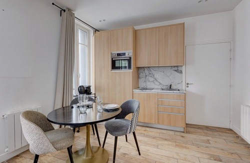 Quartier de la Salpetriere Apartment | TheBlueStay 27 - Charming and elegant studio