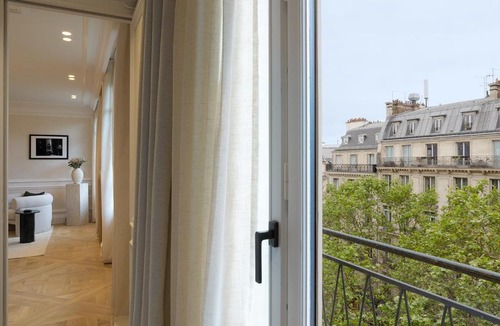 L'Europe Apartment | TheLander - Serviced Apartments in Champs Elysées