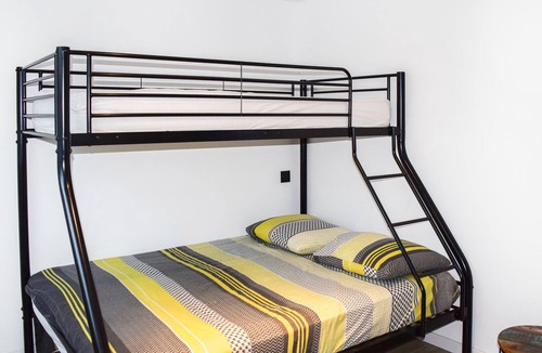 Pledran House | This tasteful house is located in the heart of a small hamlet and will charm you with its modern and