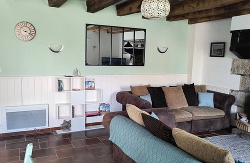 Collorec House | Three bedroom Breton countryside cottage. Family friendly