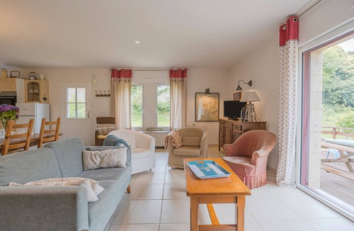 Bono House | "Ti Nevez" House with Private Terrace, Private Garden and Wi-Fi