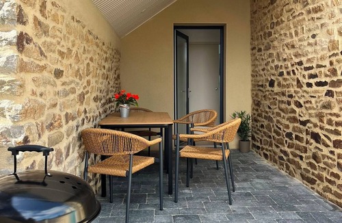Pluvigner House | Tiig Jade - Charming cottage with private courtyard - Morbihan