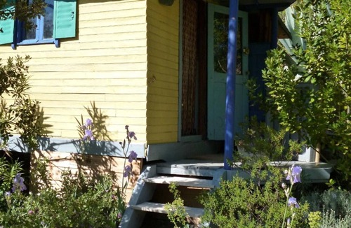 Aubres House | Tiny Home 'Roulotte De Veyronne' with Mountain View and Wi-Fi
