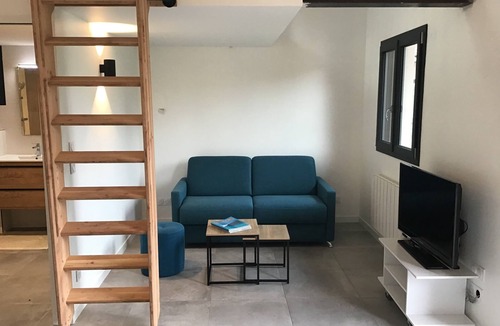Tarnos Apartment | Tiny house with mezzanine bedroom and covered terrace 800 m from the beach