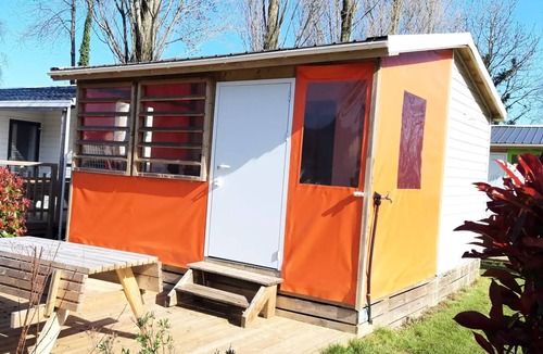 Balleroy House | Tithome: 2 bedrooms with a toilet but no bathroom + terrace; sleeps 5