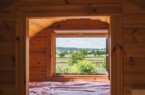 Baron Cabin | Tonneau en bois insolite au coeur du Charolais