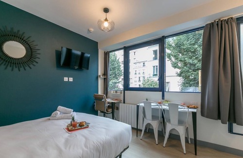 Passy Apartment | Tour Eiffel - Nicolo 23: cosy apartment for 2