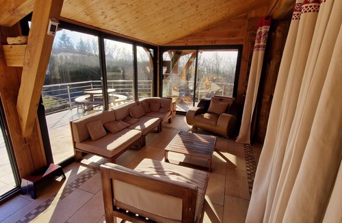 Saint-Sauveur-Camprieu Ski Chalet | Traditional log cabin with Jacuzzi and wooded garden in the Cévennes