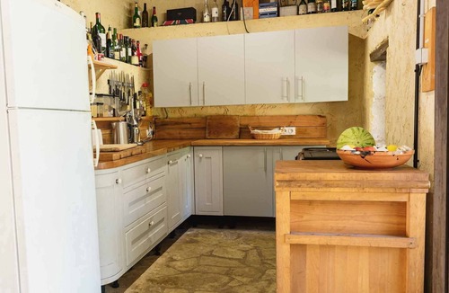 Saint-Medard House | Traditional gite with amazing pool and pool house. Sleeps 10