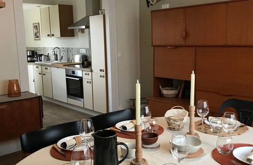 Chateauroux Cottage | Tranquil House in Peaceful Châteauroux with Garden, Parking, and Full Comfort