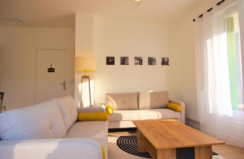 Prats-de-Mollo-la-Preste Apartment | Tres Vents del Roser - grand appartement
