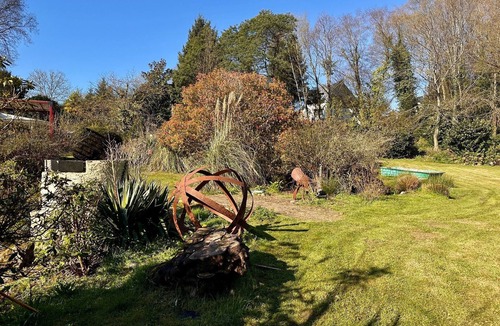 Plumelin House | Tristan and Isolde's nest