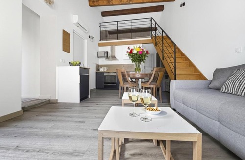 Le Chateau Apartment | Trois Appartements central et authentique à Canet-en-Roussillon