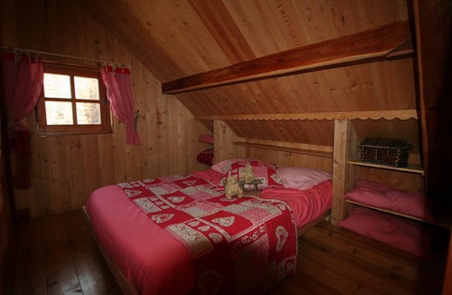 Puy-Saint-Vincent Ski Chalet | True alpine chalet renovated in the mountain tradition - Altitude 1750 m