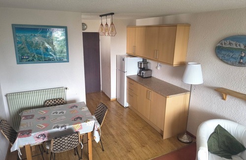 Mont-de-Lans Apartment | Two Bedroom Apartment 50 Metres from the Slopes with Stunning Alpine Views