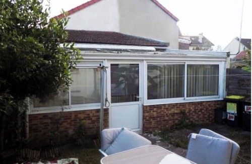 Stains House | two-room non-smoking house with all comforts